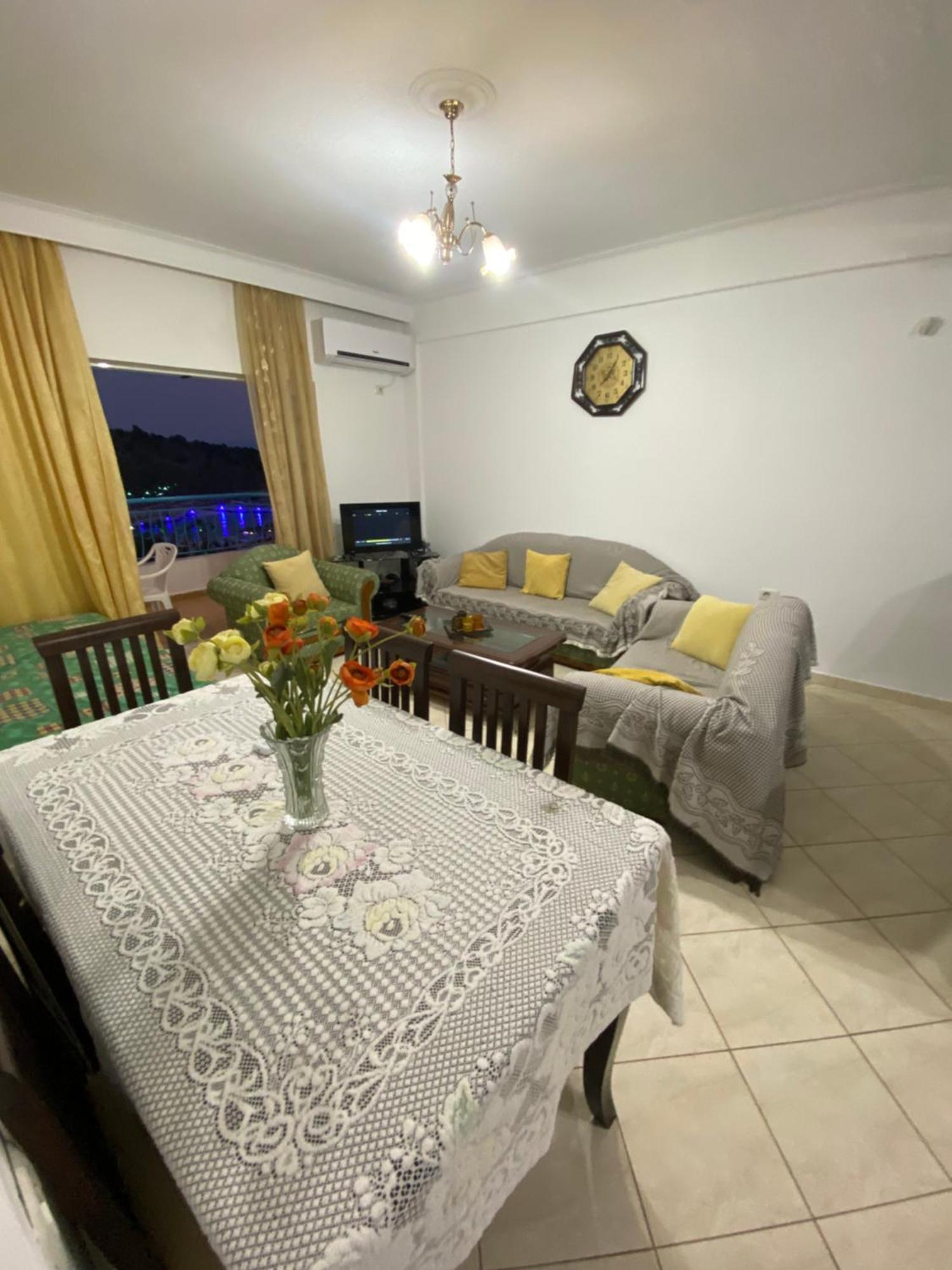 Apartaments Rraku Sarande Luaran gambar