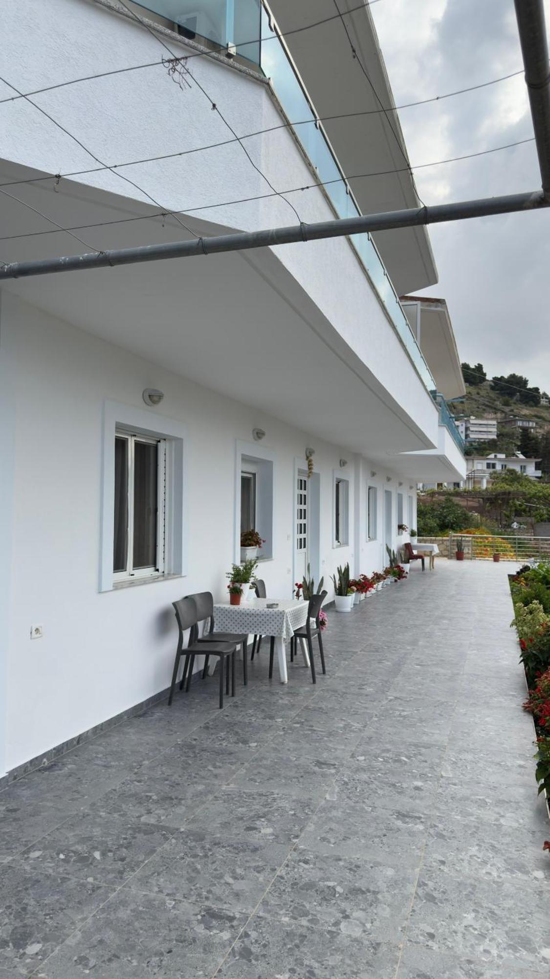 Apartaments Rraku Sarande Luaran gambar
